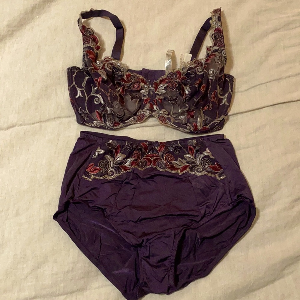 Soma sensuous lace lingerie set